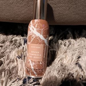 White Barn Spiced Pumpkin & Patchouli Spray with Marble Design
